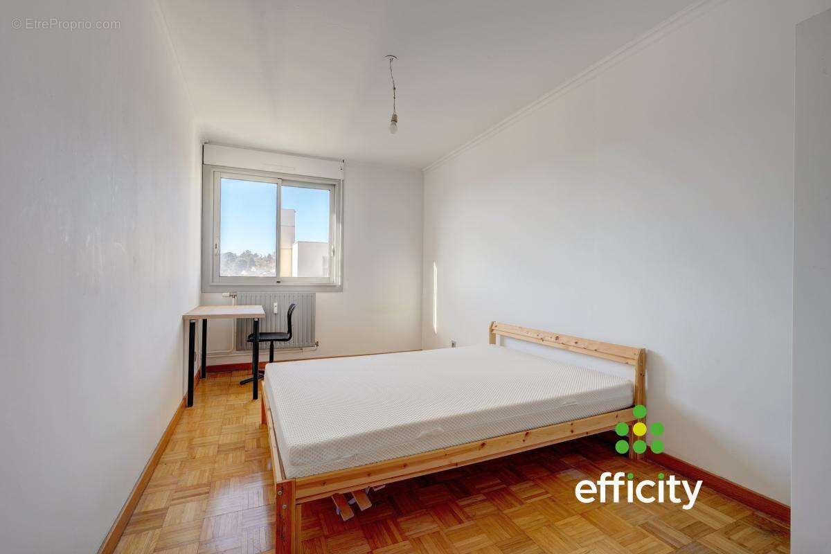 Appartement à OULLINS