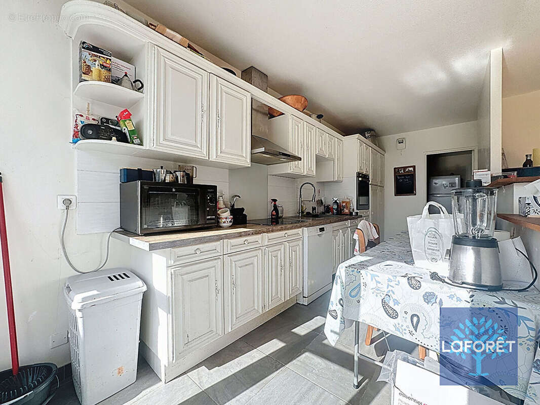 Appartement à CHILLY-MAZARIN