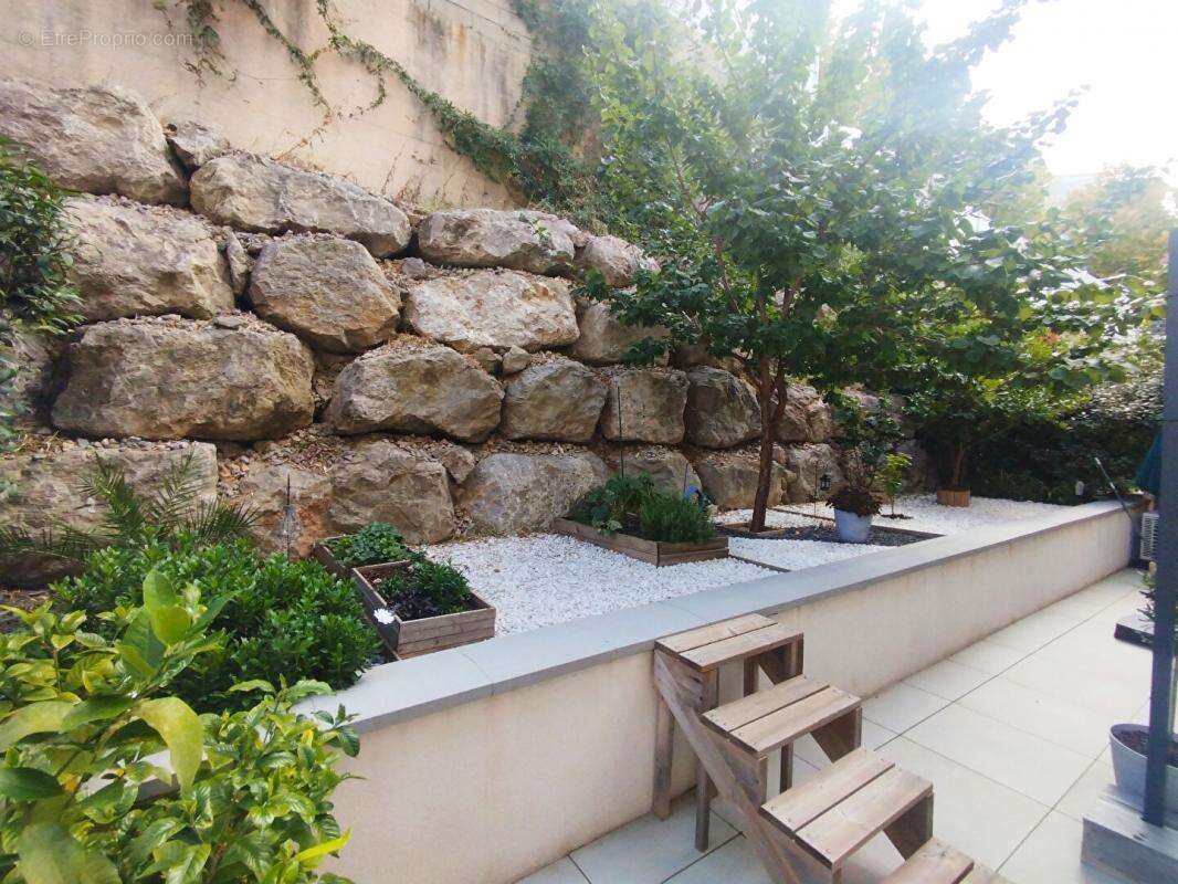 Appartement à MARSEILLE-12E