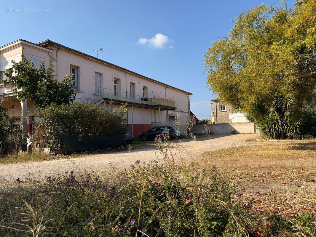 Appartement à LAURENS