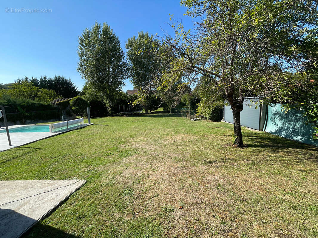 Maison de plain-pied avec piscine et jardin à Penne-d'Agenais - photo 14
