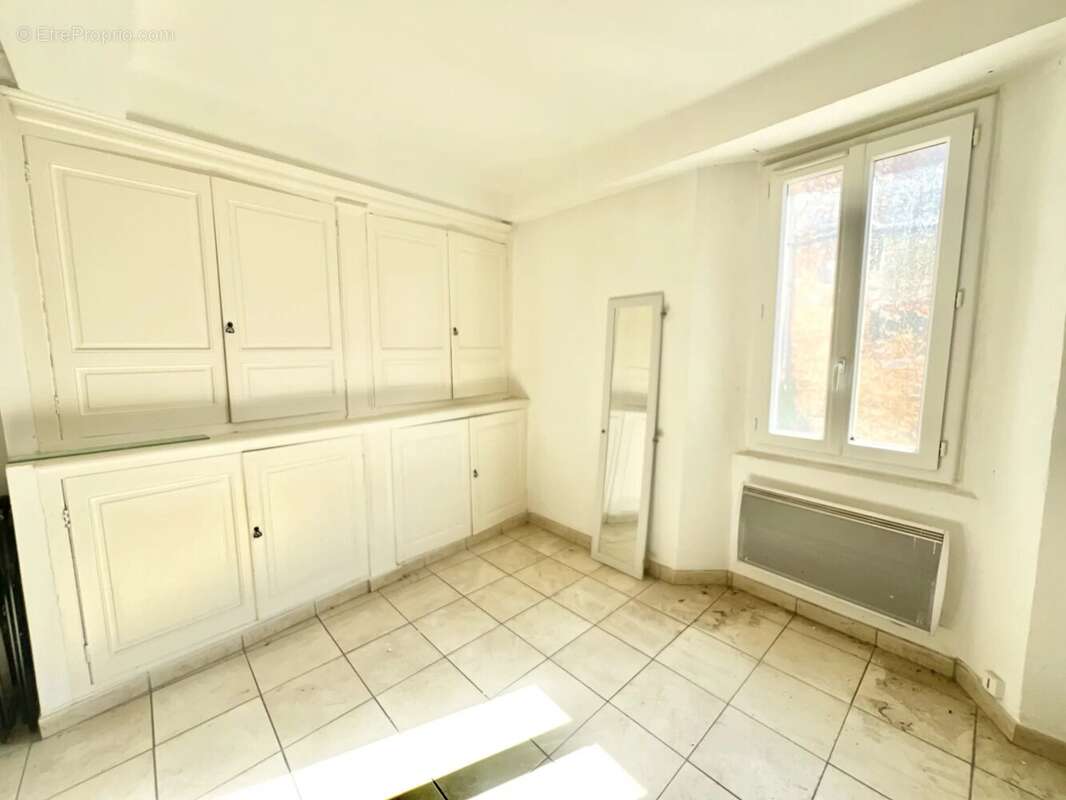 Appartement à FORCALQUEIRET