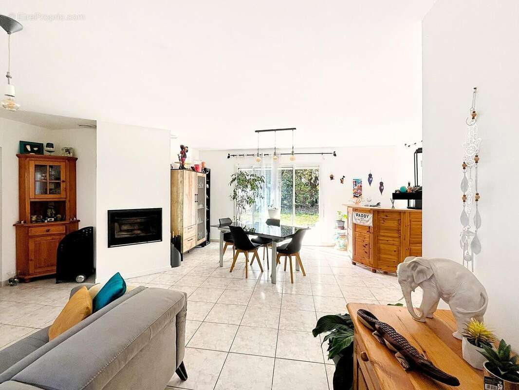 Photo 5 - Maison à MARTIGNAS-SUR-JALLE