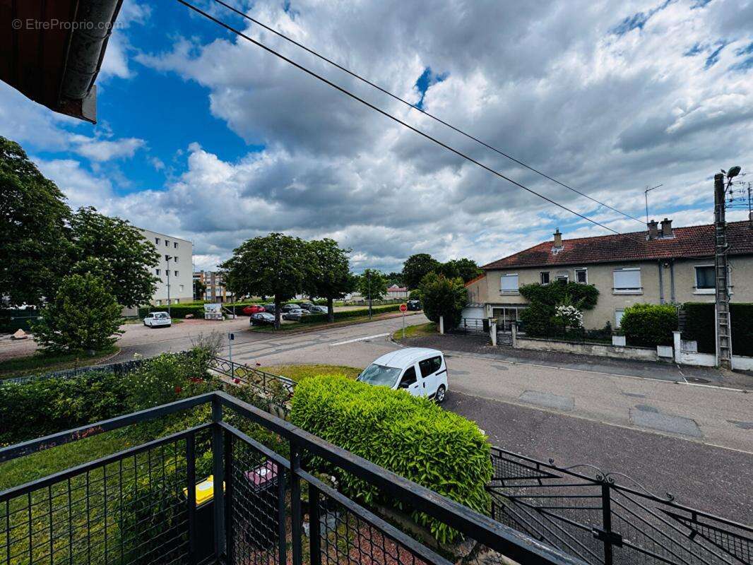 Maison à MABLY