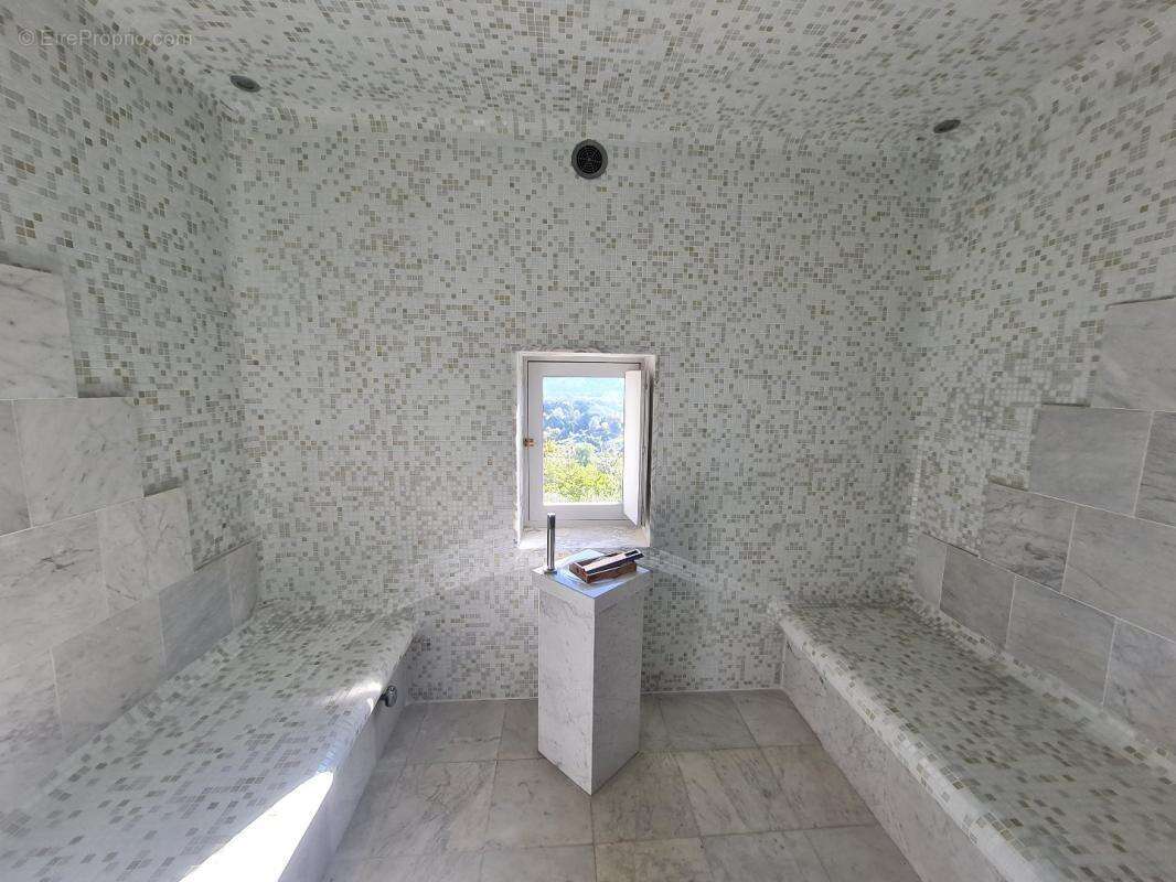 Maison à PORT-SAINTE-MARIE