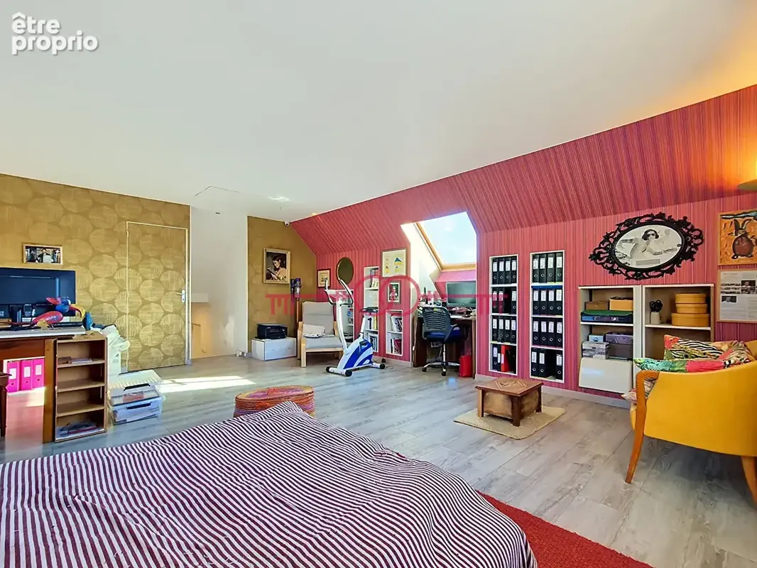 Gueux - Maison Familiale 4 chambres - photo 12