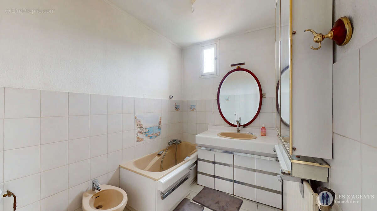 Maison à SAINT-MARTIN-D&#039;HERES