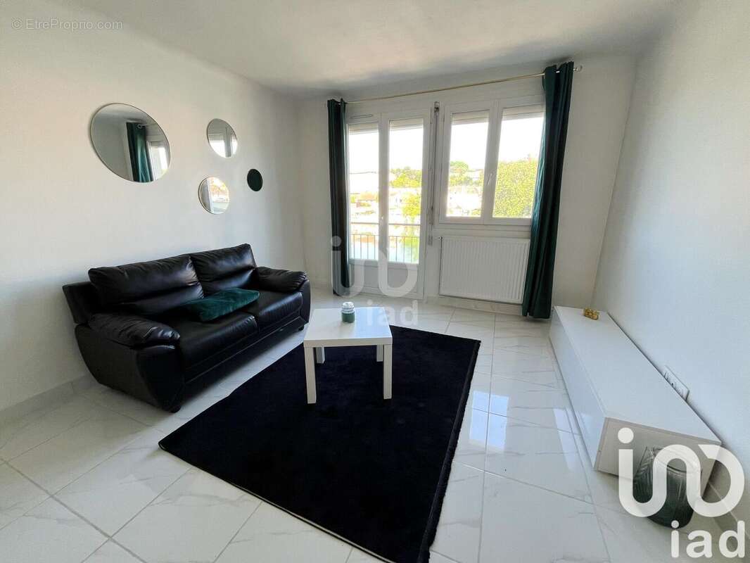 Photo 3 - Appartement à CORBEIL-ESSONNES