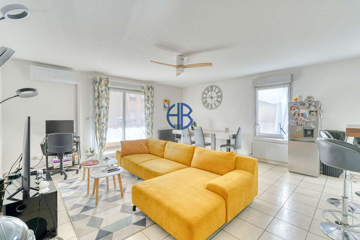 À VENDRE Superbe T4 de 82 m² avec terrasse, piscine et double stationnement ? Villefontaine, - photo 7