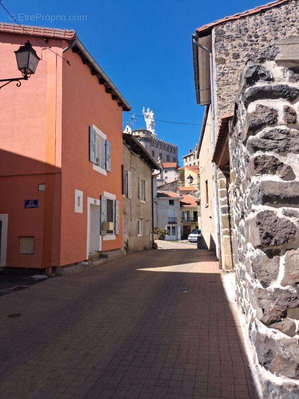 Maison à ESPALY-SAINT-MARCEL