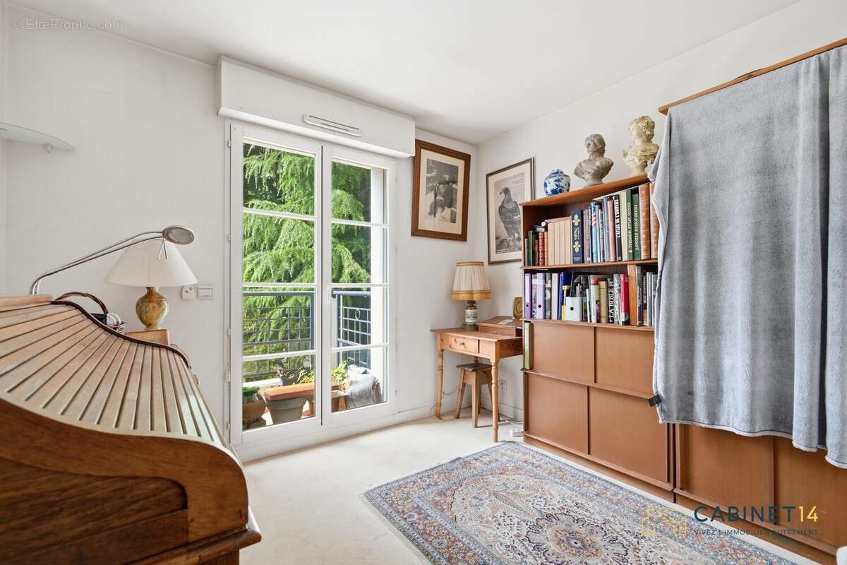 Appartement à BOURG-LA-REINE