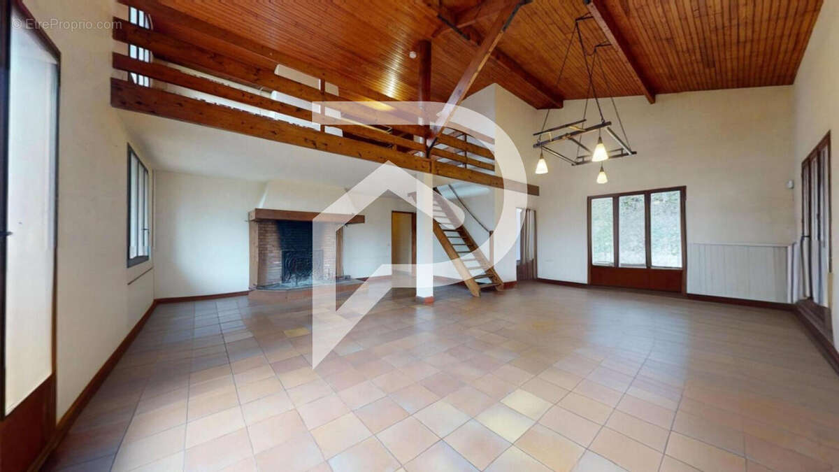 Maison à LA FERTE-ALAIS