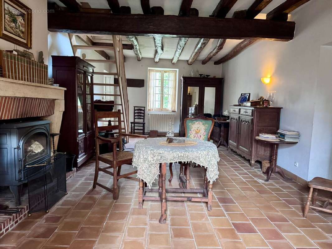 Maison 148 m² à Bussy  - photo 3