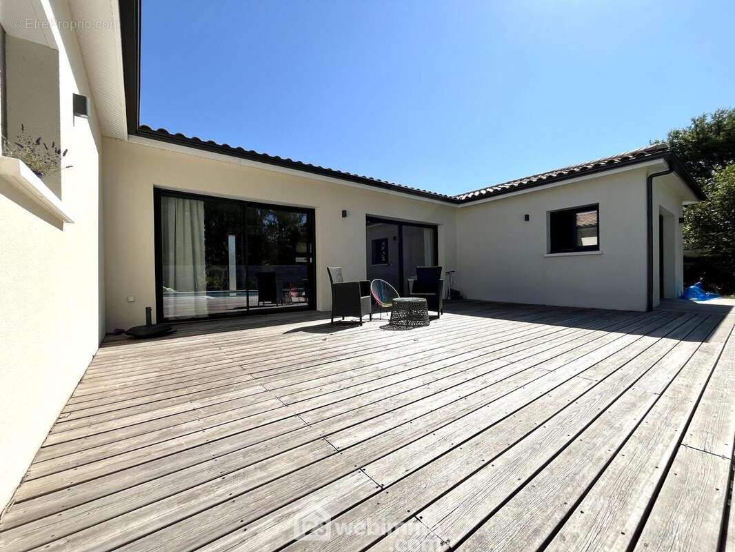 Maison 124 m² à Sainte-Helene  - photo 3