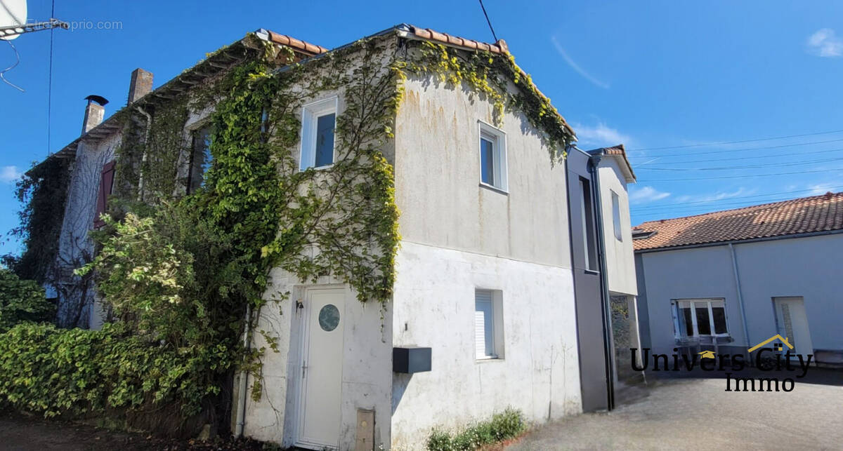 Appartement à REZE