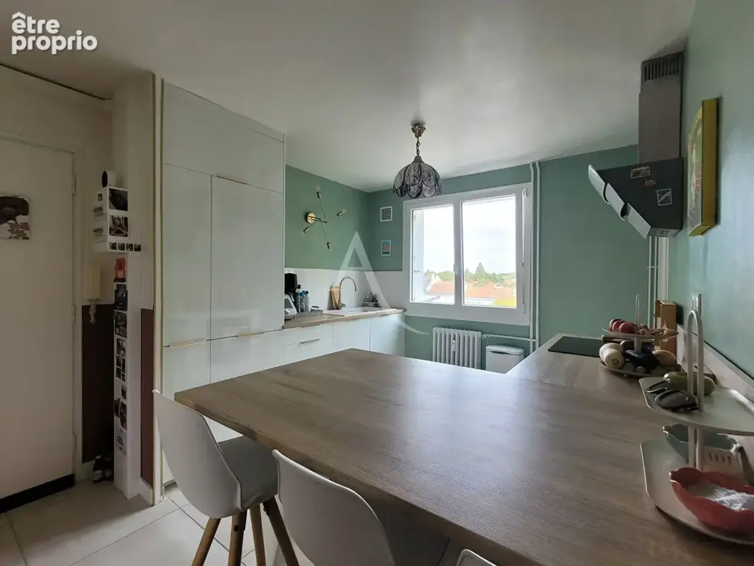 Appartement T3 rénové - La Rochelle, quartier La Trompette - photo 2