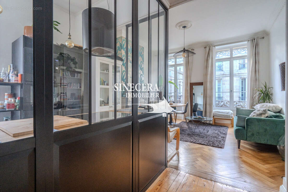 Appartement à BORDEAUX