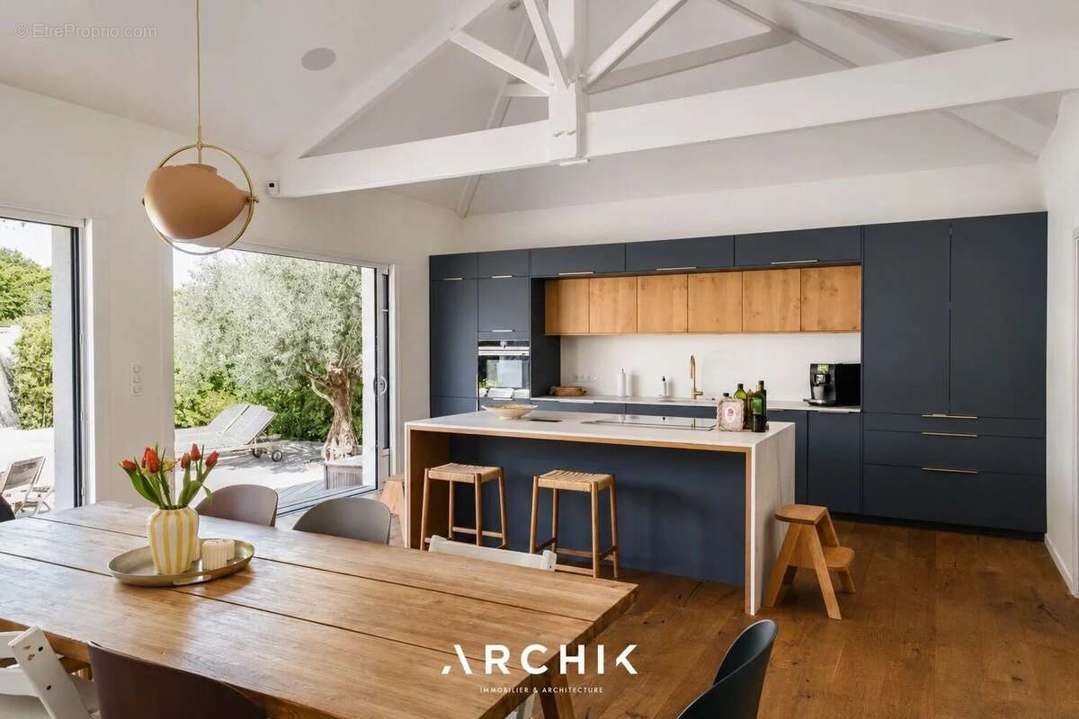 Maison 452 m² à Gujan-Mestras  - photo 4