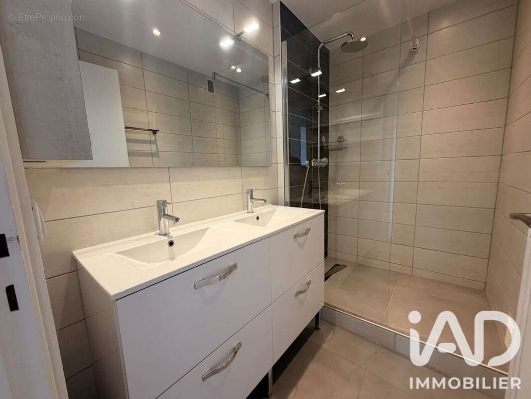 Appartement 77 m² à Saint-Julien-En-Genevois  - photo 8