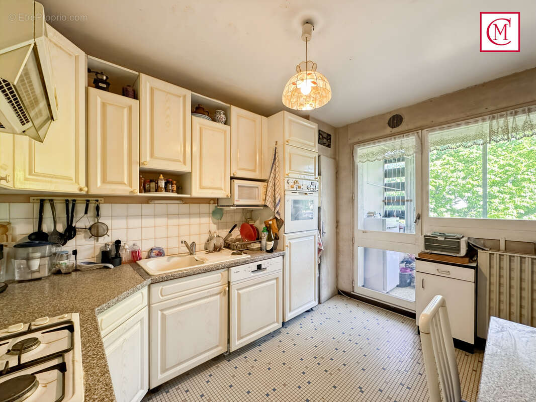 Appartement à MEYLAN