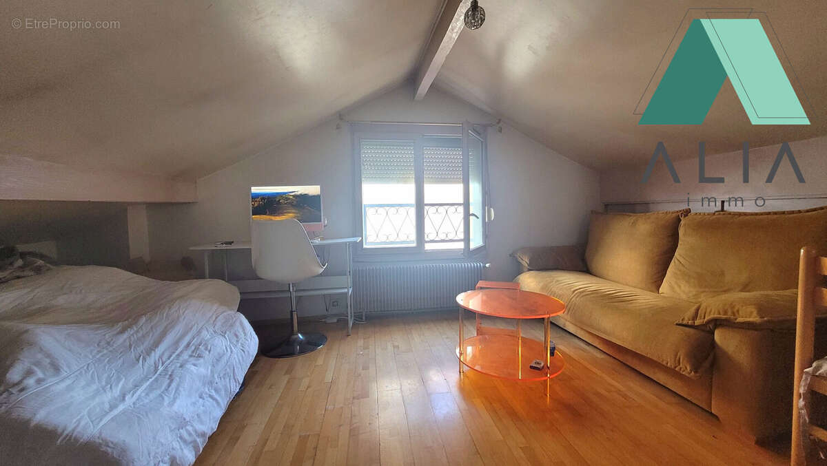 Appartement à AUBERVILLIERS
