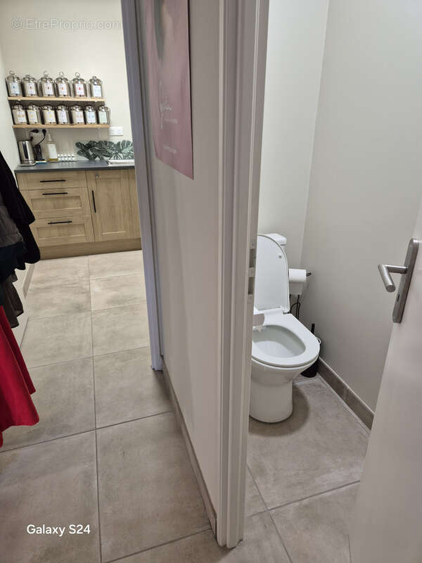 Commerce à NERONDES