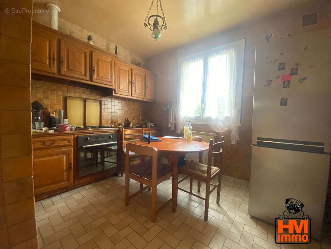 Maison à BESSINES-SUR-GARTEMPE