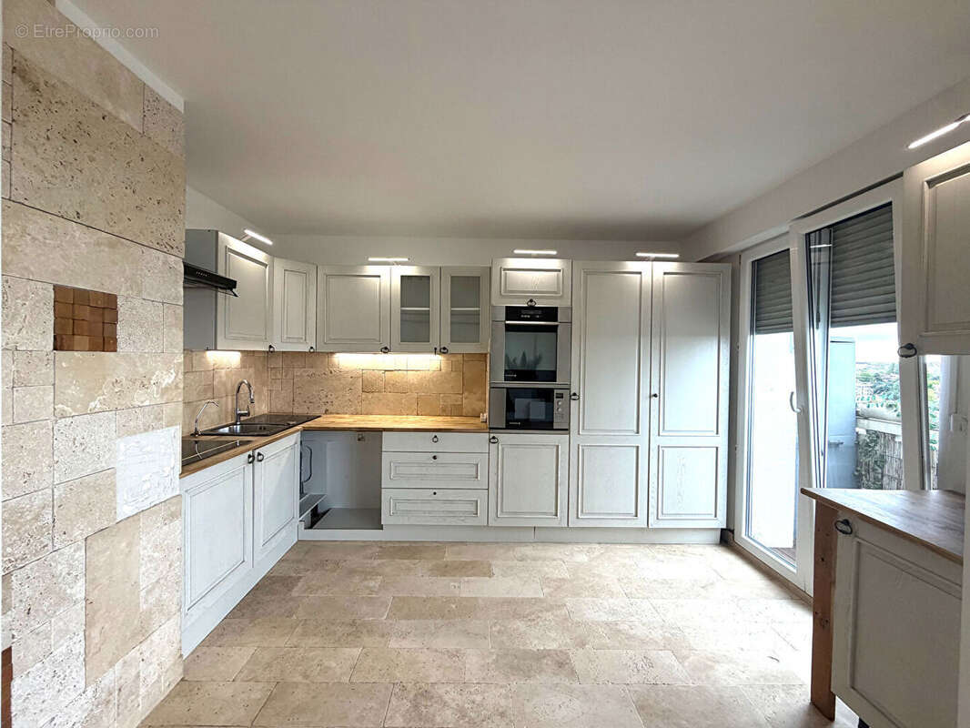 Appartement à SAINT-GRATIEN