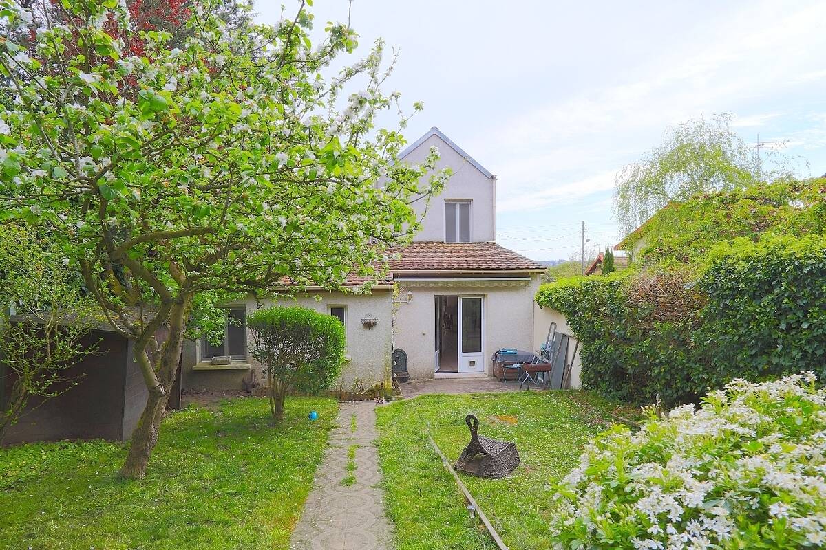 Maison à YERRES