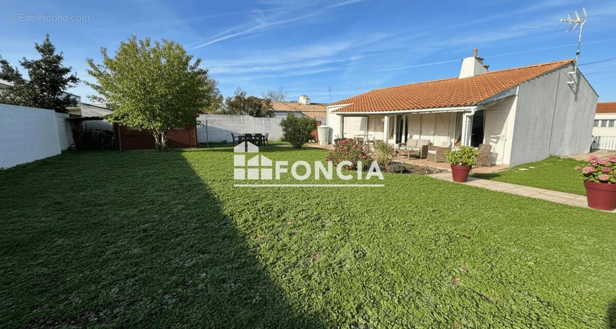 Maison à NIEUL-SUR-MER