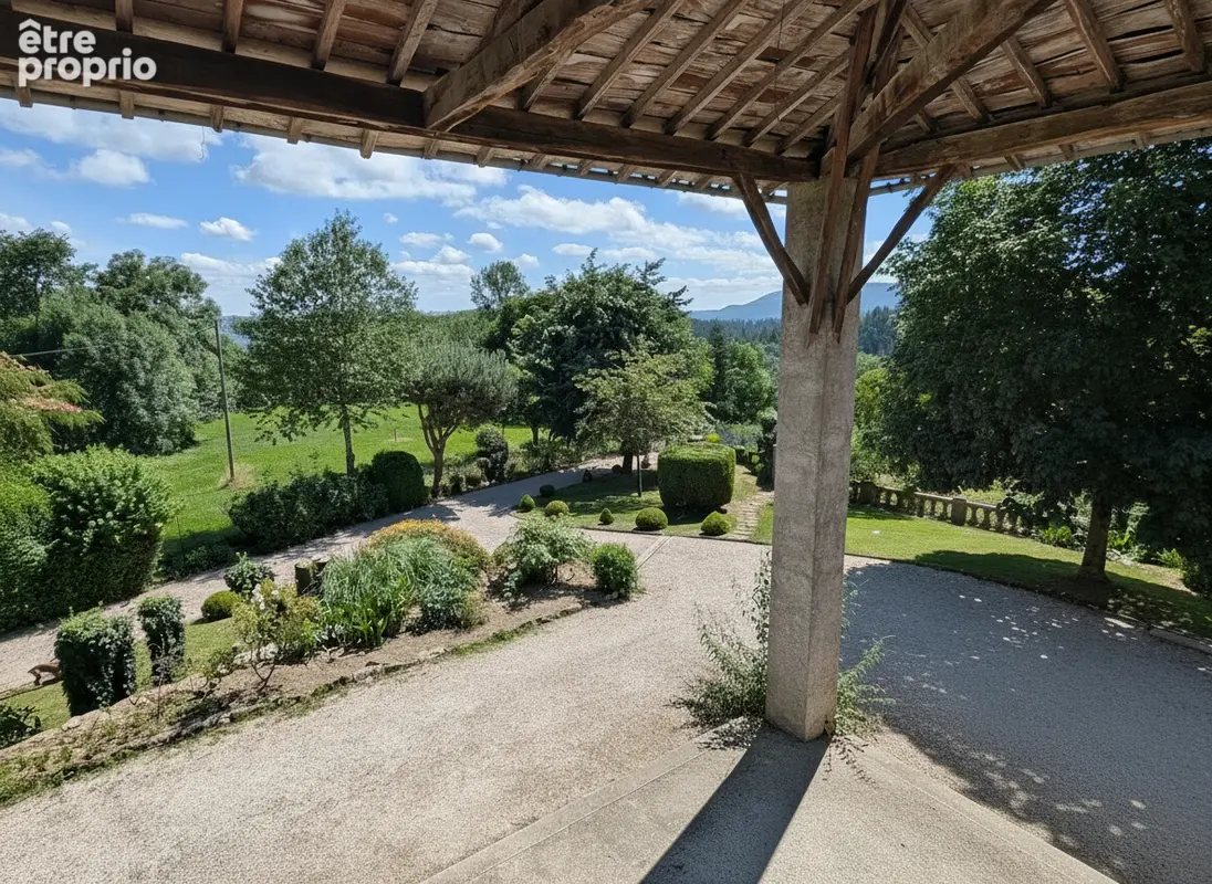 Demeure de caractère sur un domaine de 66 hectares au coeur des Pyrénées Ariégeoises - photo 6