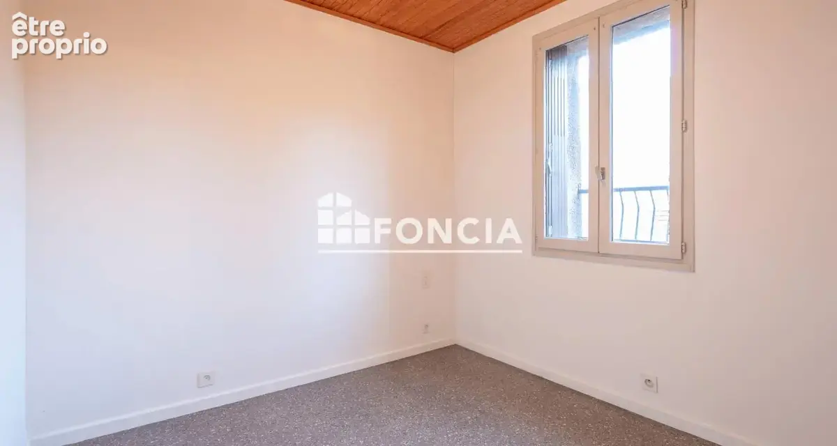 Avec son grand garage de 27 m2 environ inclus - photo 3