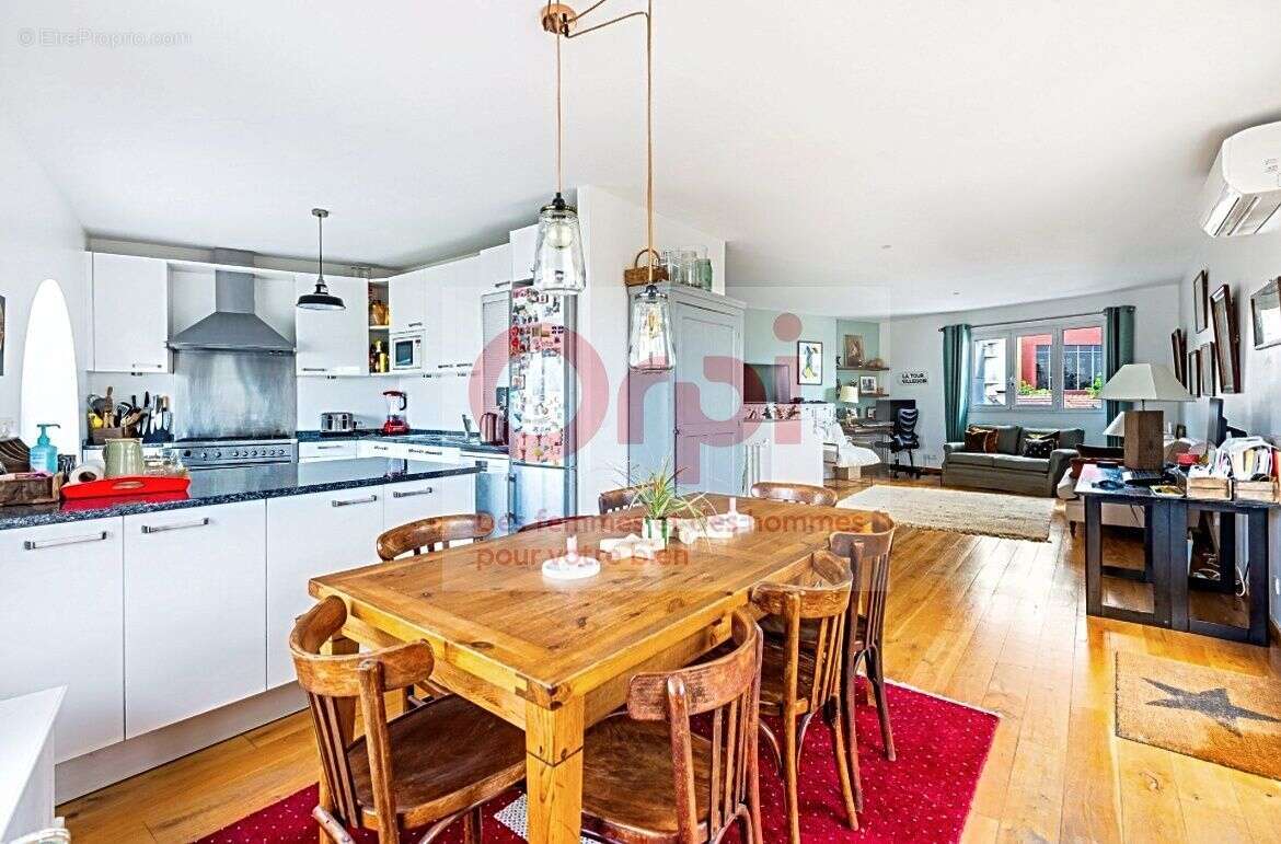 Appartement à ISSY-LES-MOULINEAUX