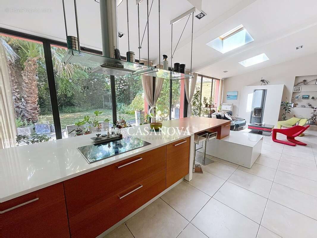 Maison à CLERMONT-L&#039;HERAULT