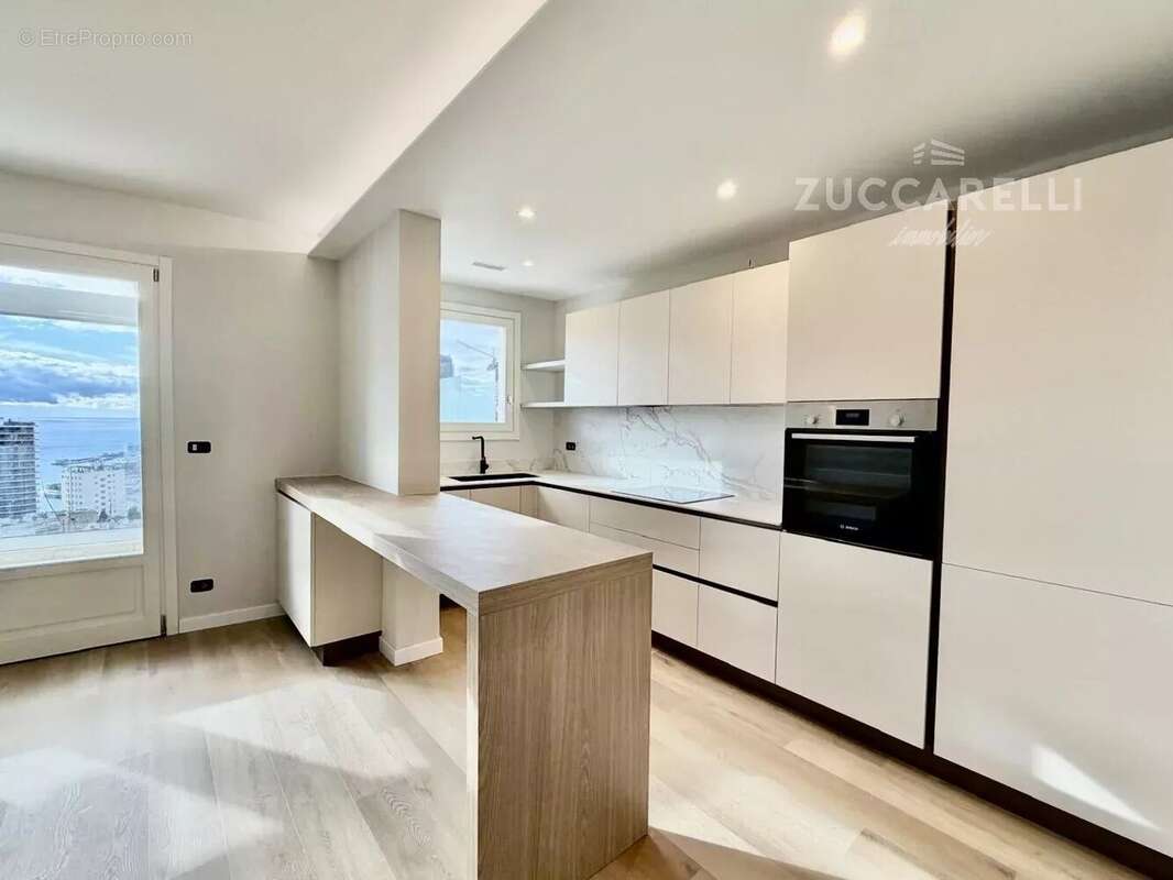 Appartement à ROQUEBRUNE-CAP-MARTIN