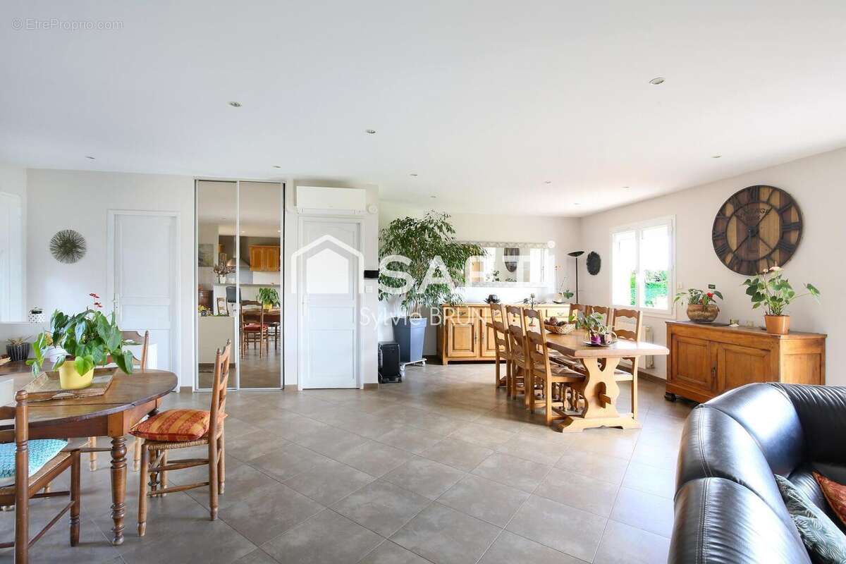 Photo 2 - Maison à VILLAUDRIC