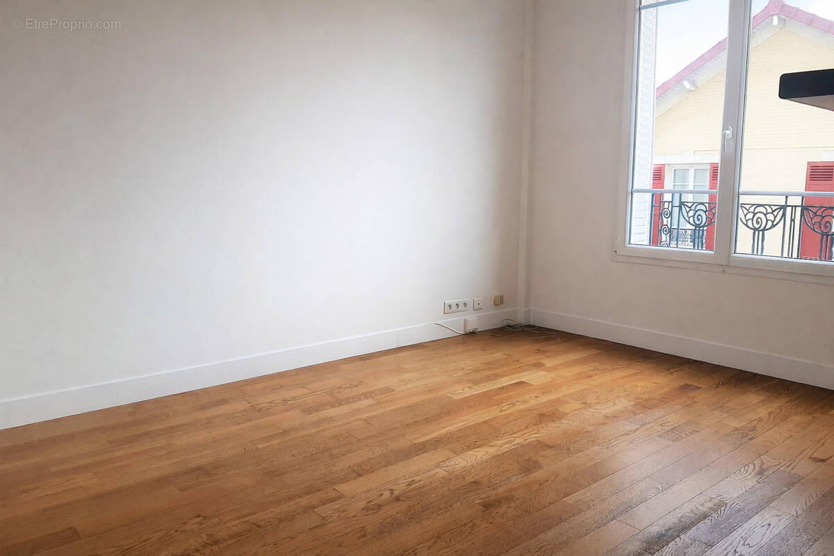 Appartement à COLOMBES