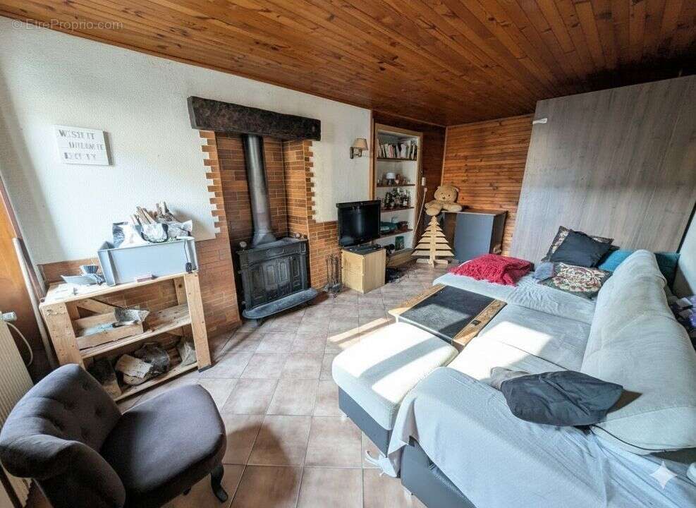 Maison à CHATEAUNEUF