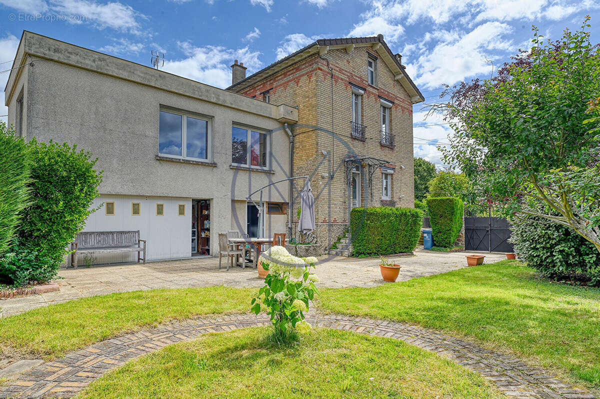 Maison à VERSAILLES