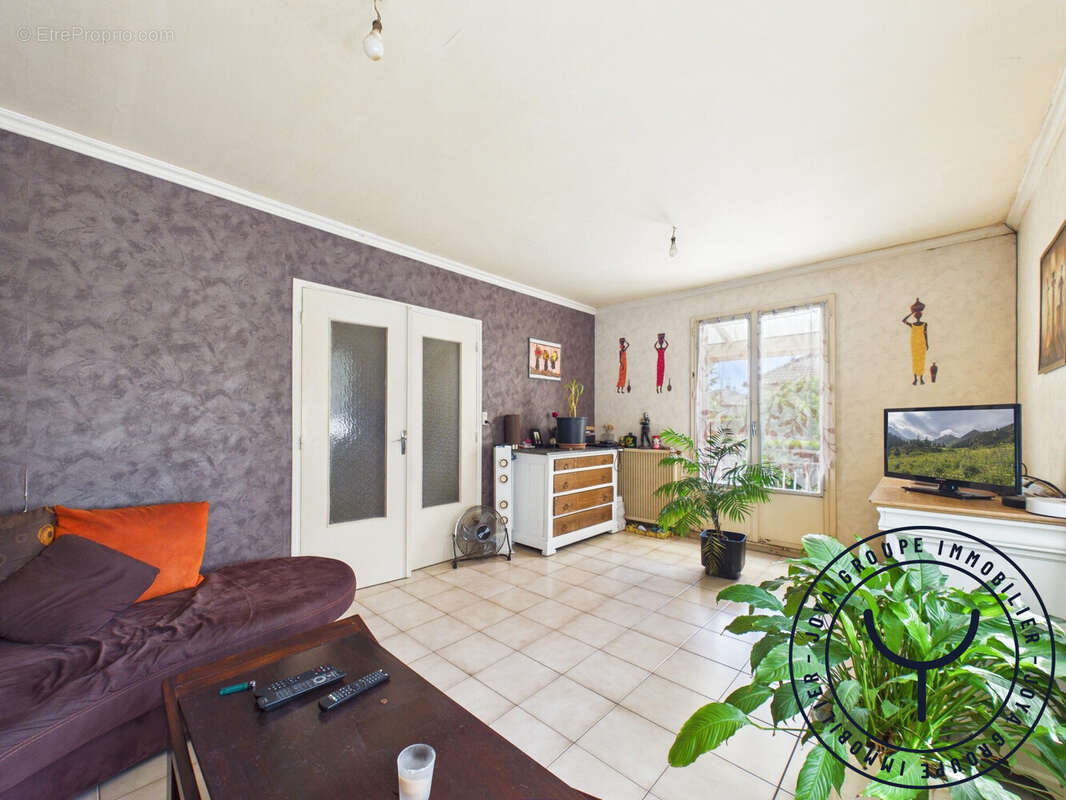 Maison 102 m² à Pont-Sainte-Marie  - photo 4