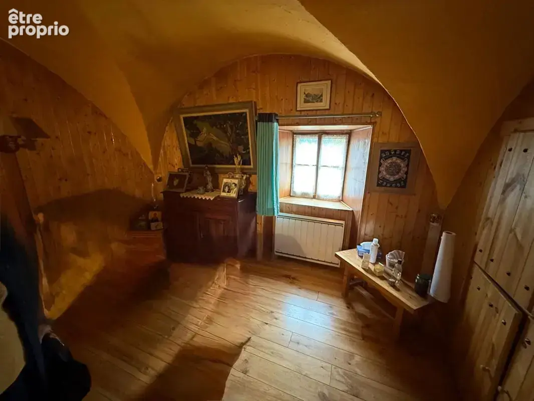 Ferme savoyarde coteau de MAGLAND 5 pièces , 220 000 euros - photo 4