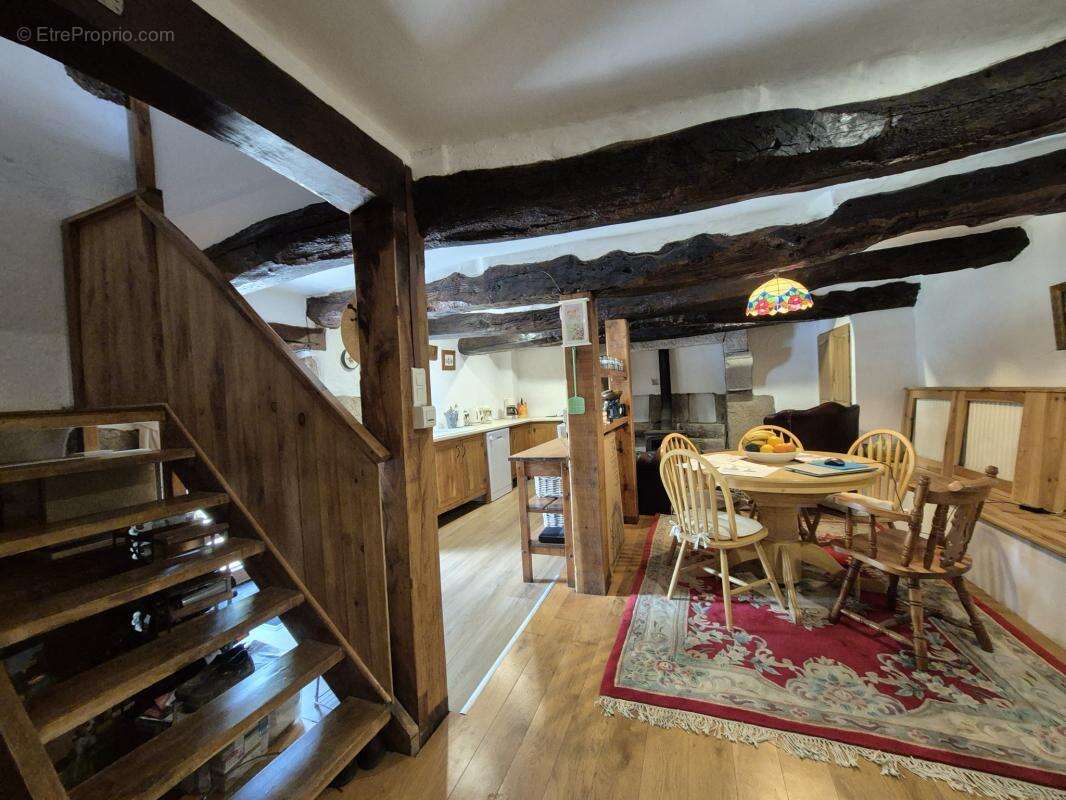ncien Presbytère de Charme avec beaux volumes et terrain att - photo 17