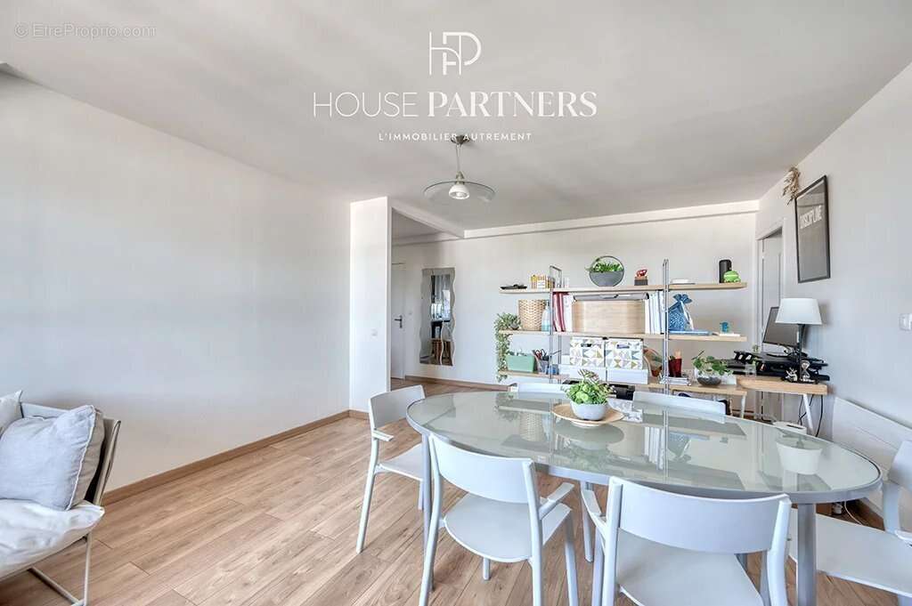 Appartement à RUEIL-MALMAISON