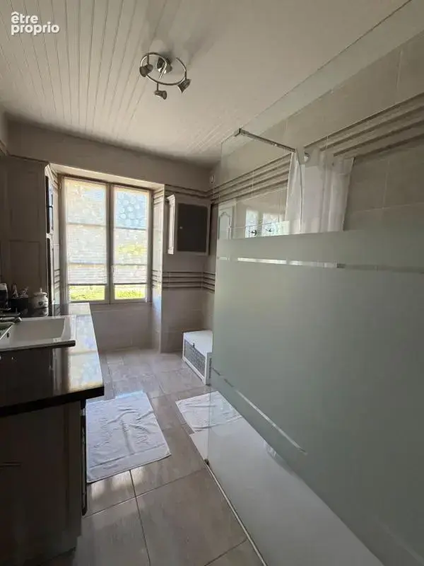 Brie. Maison en pierre de 200 m² sur une parcelle de 3392 m² - photo 13