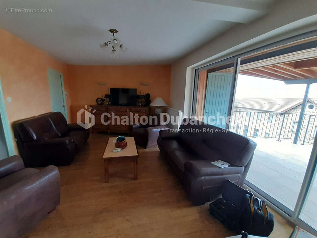 Appartement à BUSSIERES