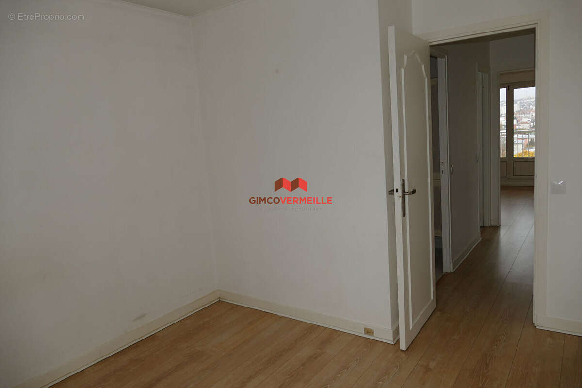 Appartement à RUEIL-MALMAISON