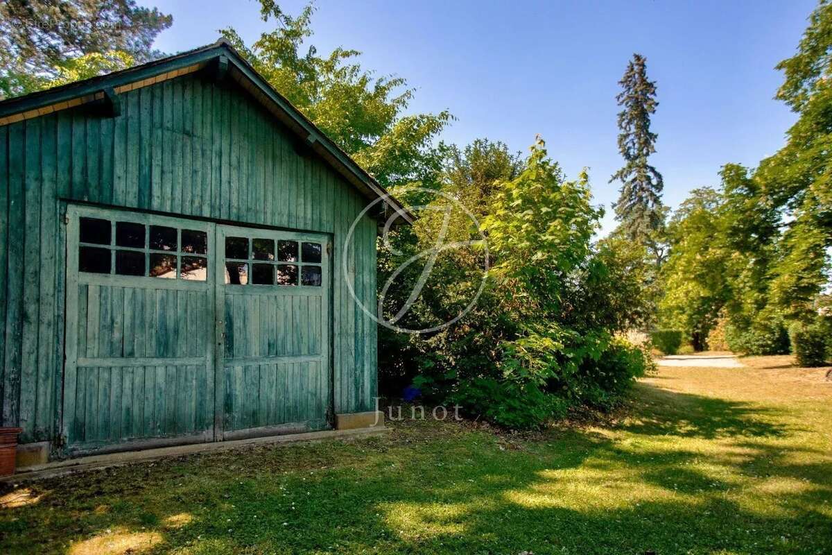 Maison à LE VESINET