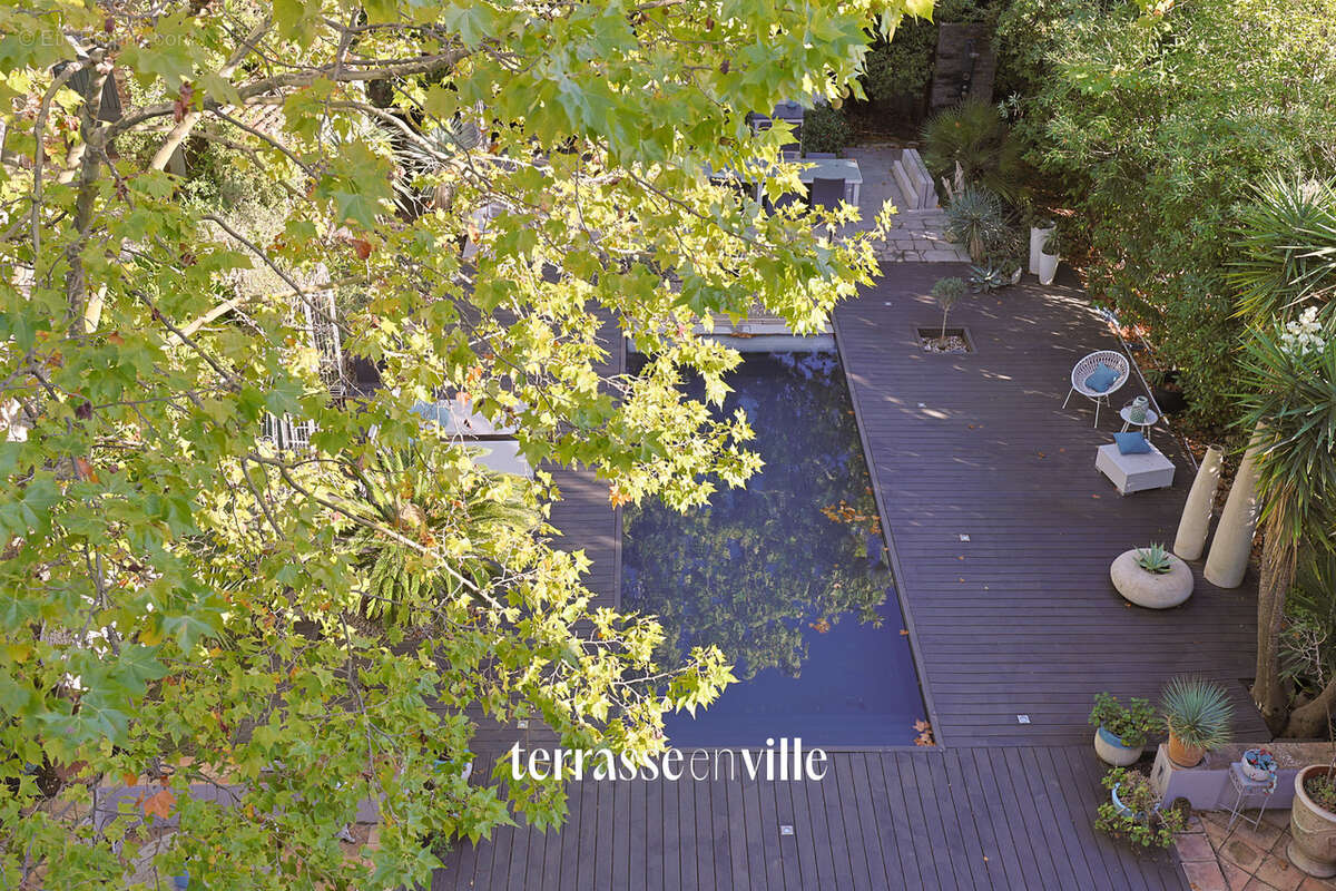 Appartement à LA CRAU