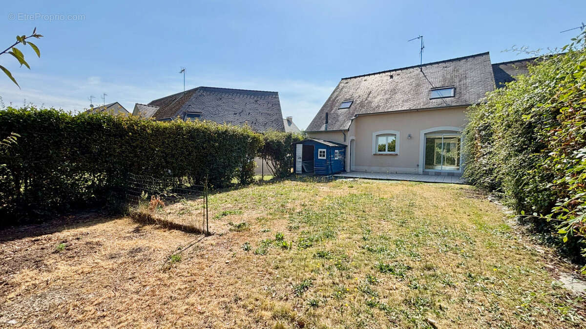 Maison à L'HUISSERIE