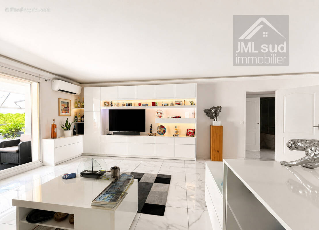 Photo 1 - Appartement à MARSEILLE-8E